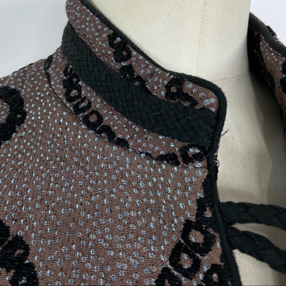 Quadrille heavy knit embroidered big button blazer - Picture 4 of 12